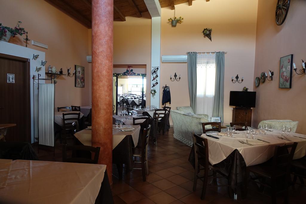 Villa Il Giardino Del Sole Agnone Bagni Exterior foto